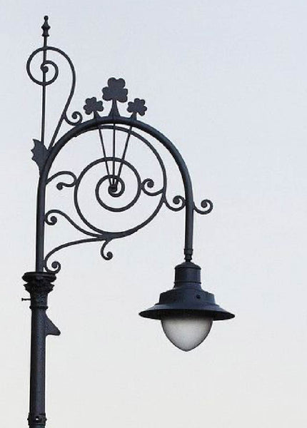 3 Shamrock Street Lamp